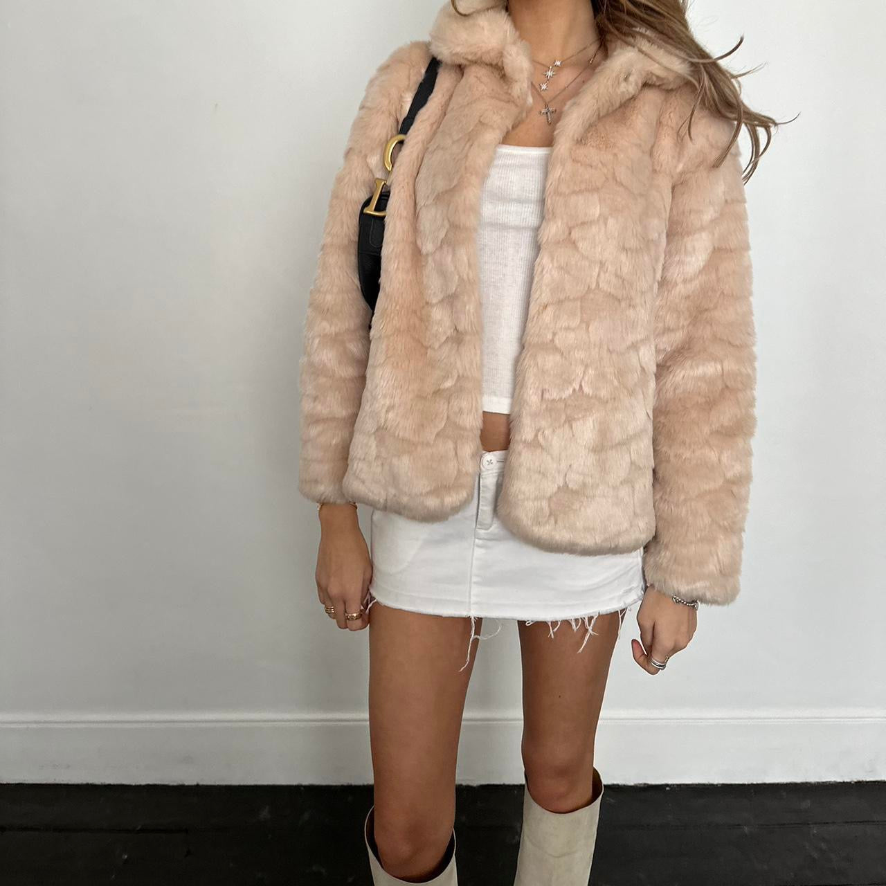 Vintage 2000’s light pink / cream faux fur jacket