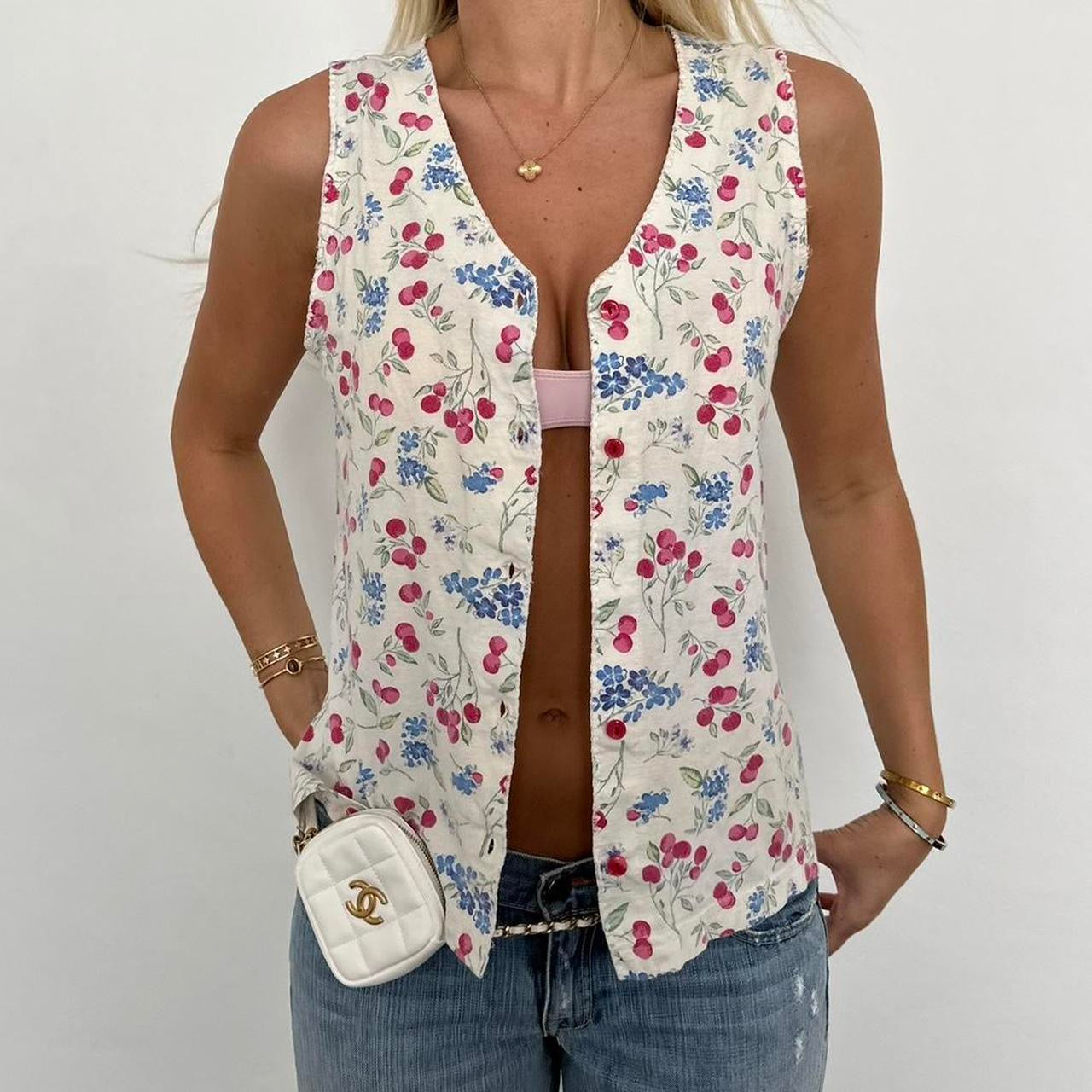 Vintage 90ās floral print button down top