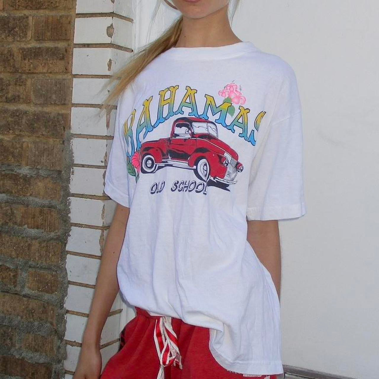 Vintage 90’s Bahamas graphic fun T-shirt