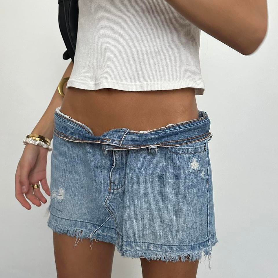 Vintage 2000’s Hollister denim mini skirt