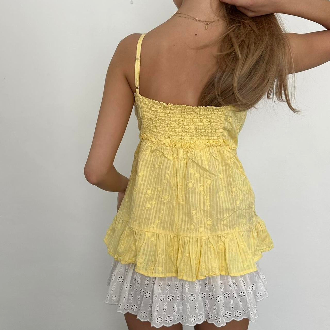Vintage 2000’s yellow babydoll top