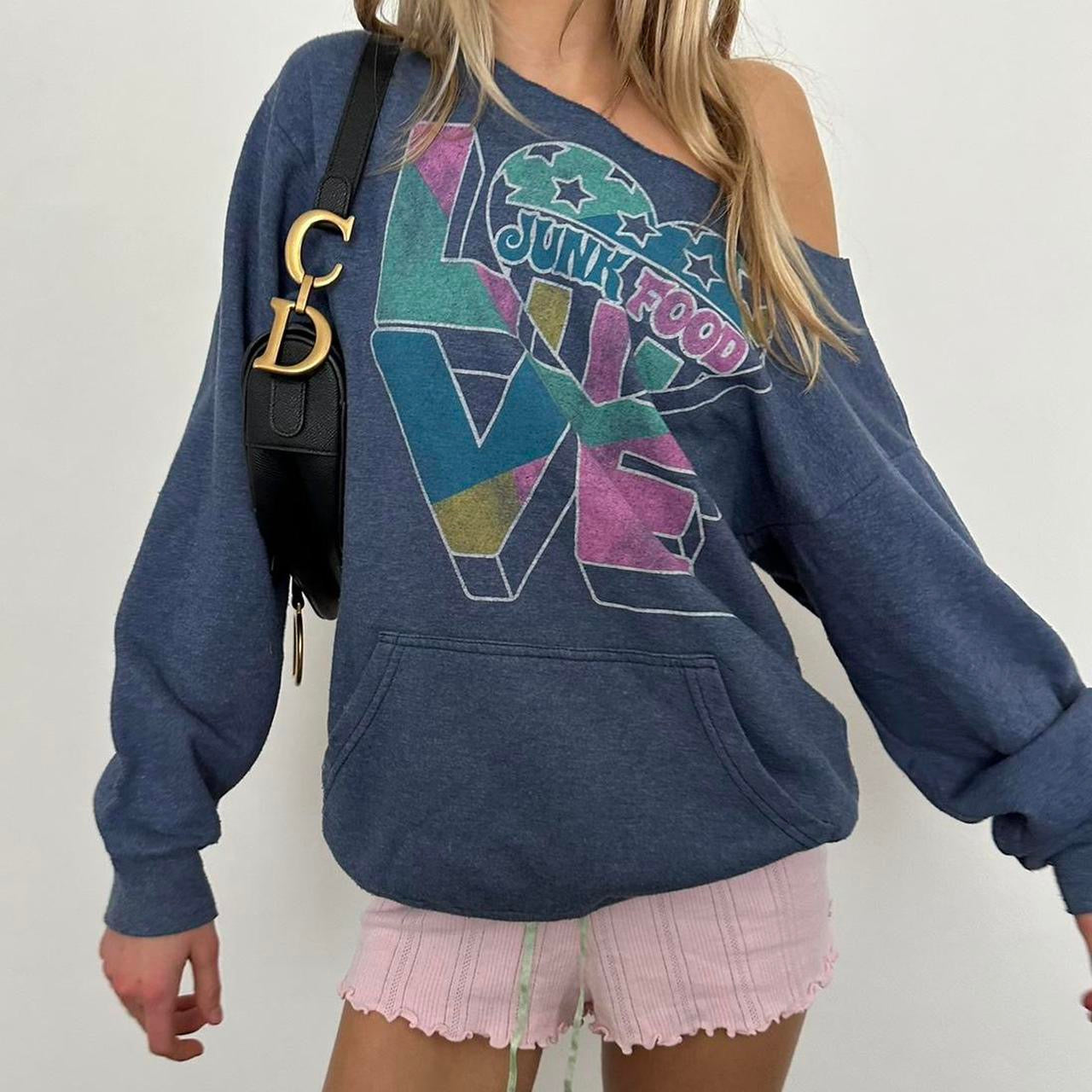 Vintage 2000’s American graphic sweatshirt
