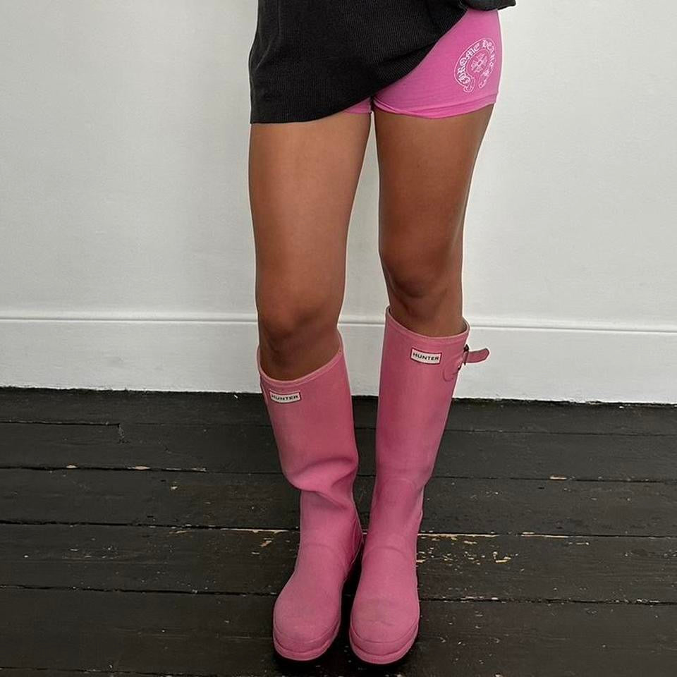 Woman Wearing Pink Pink Hunter Rain Boots Womens Vintage Hunter