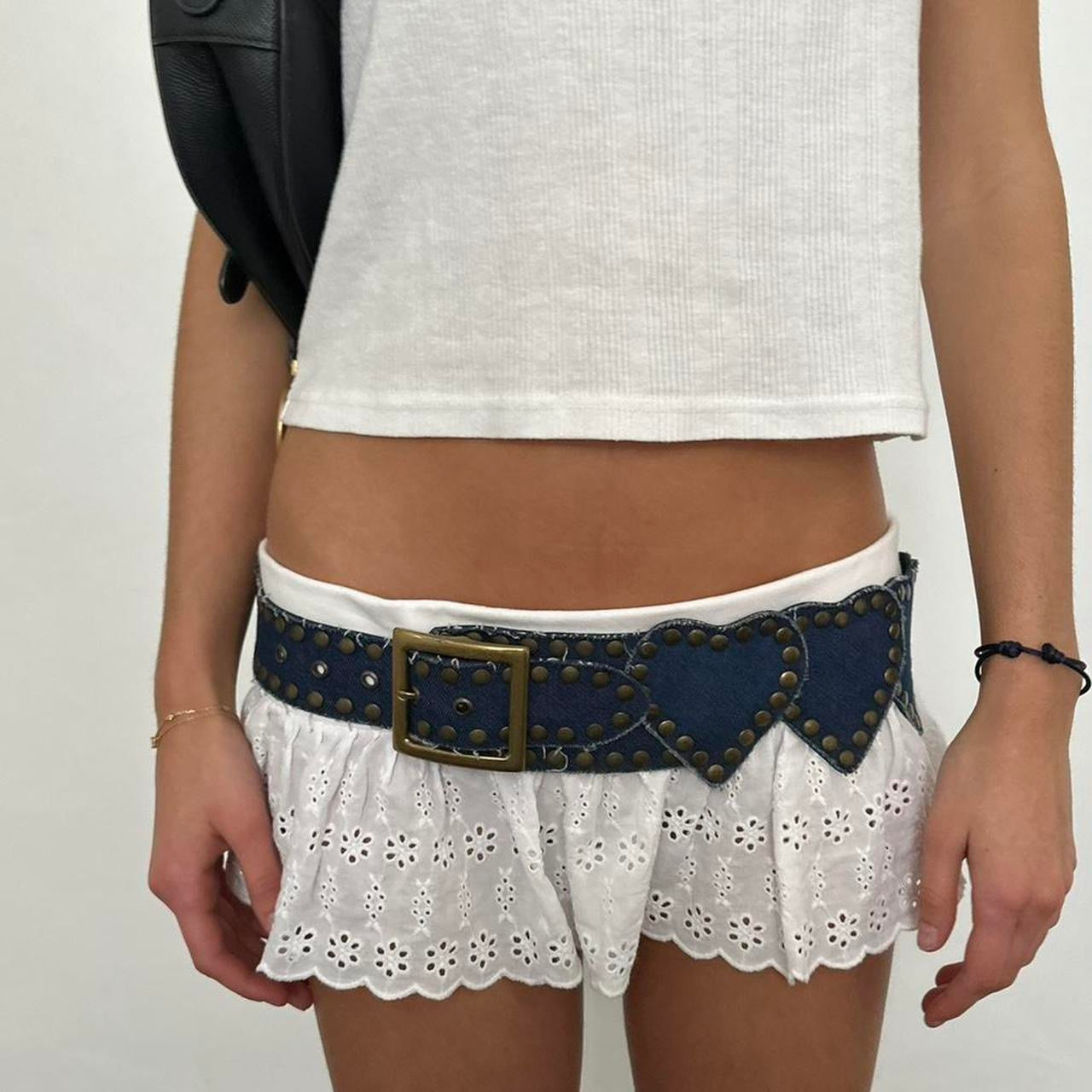 Vintage 90’s heart design belt