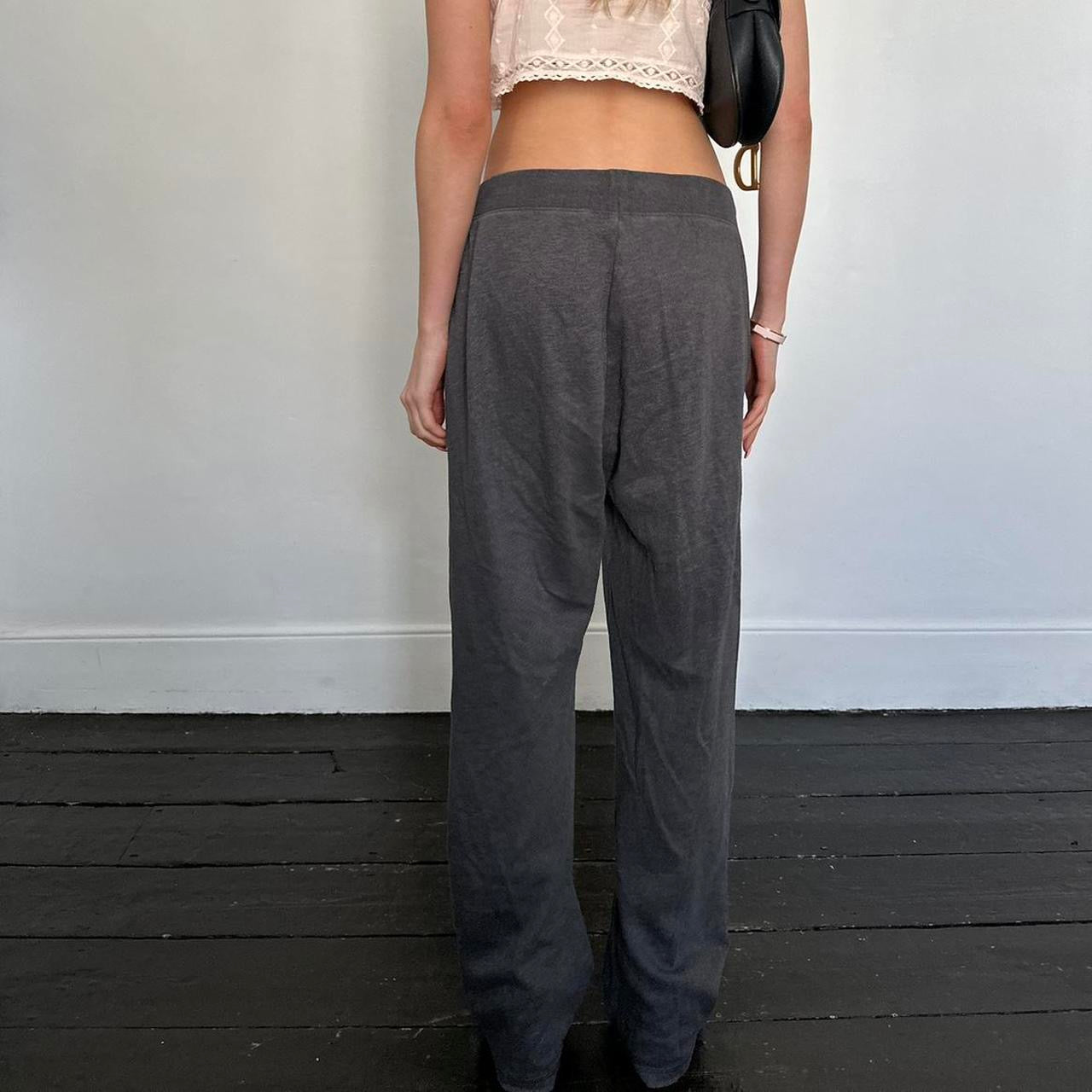 Vintage 2000’s American Eagle grey sweatpants