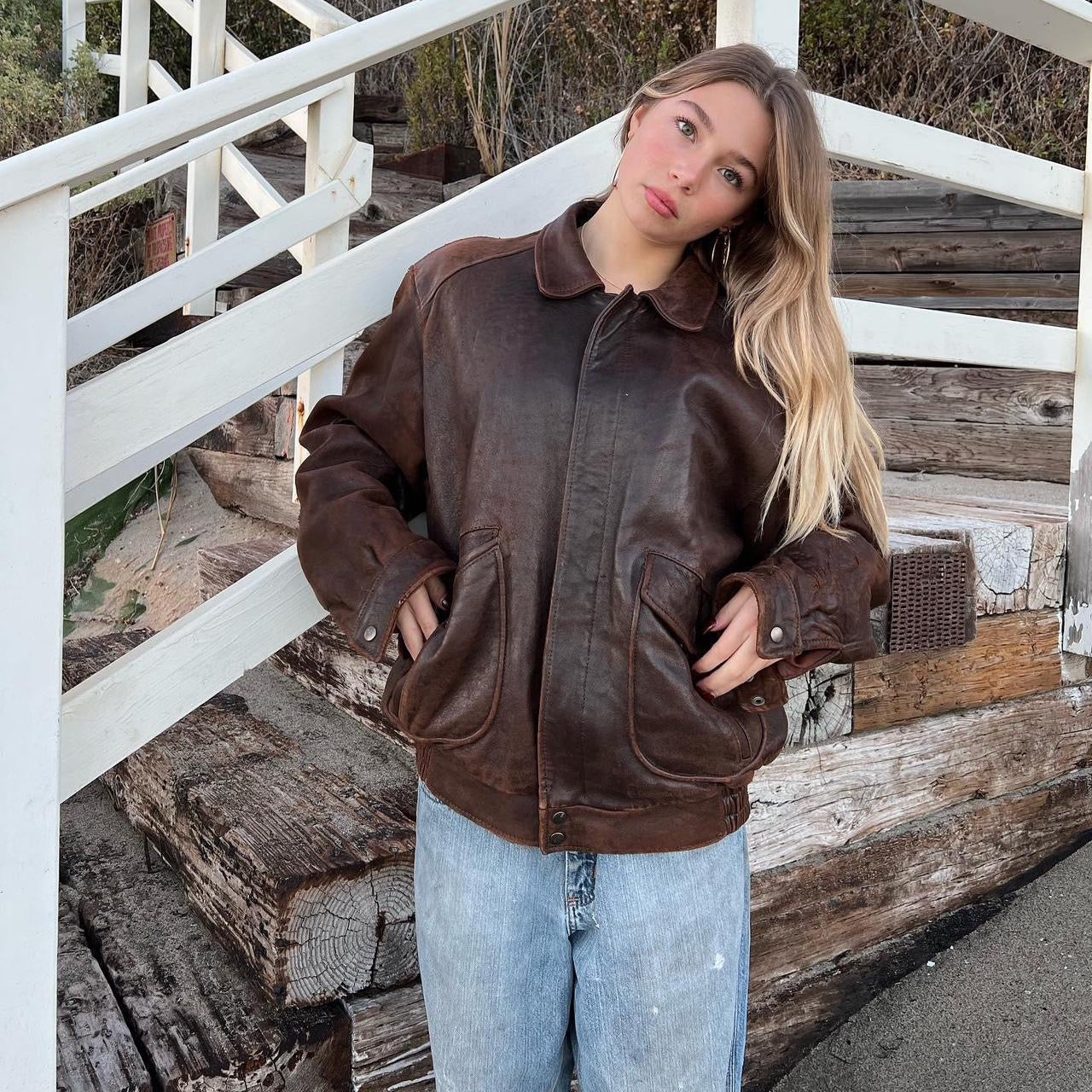 Vintage brown leather jacket !!! π΄ π€