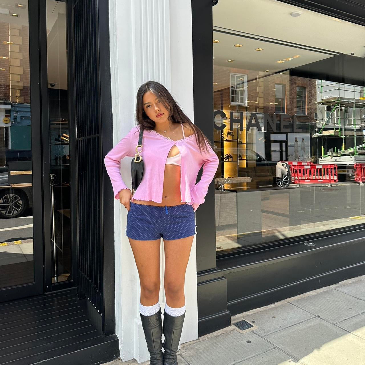 Vintage pink lace trim long sleeve top š