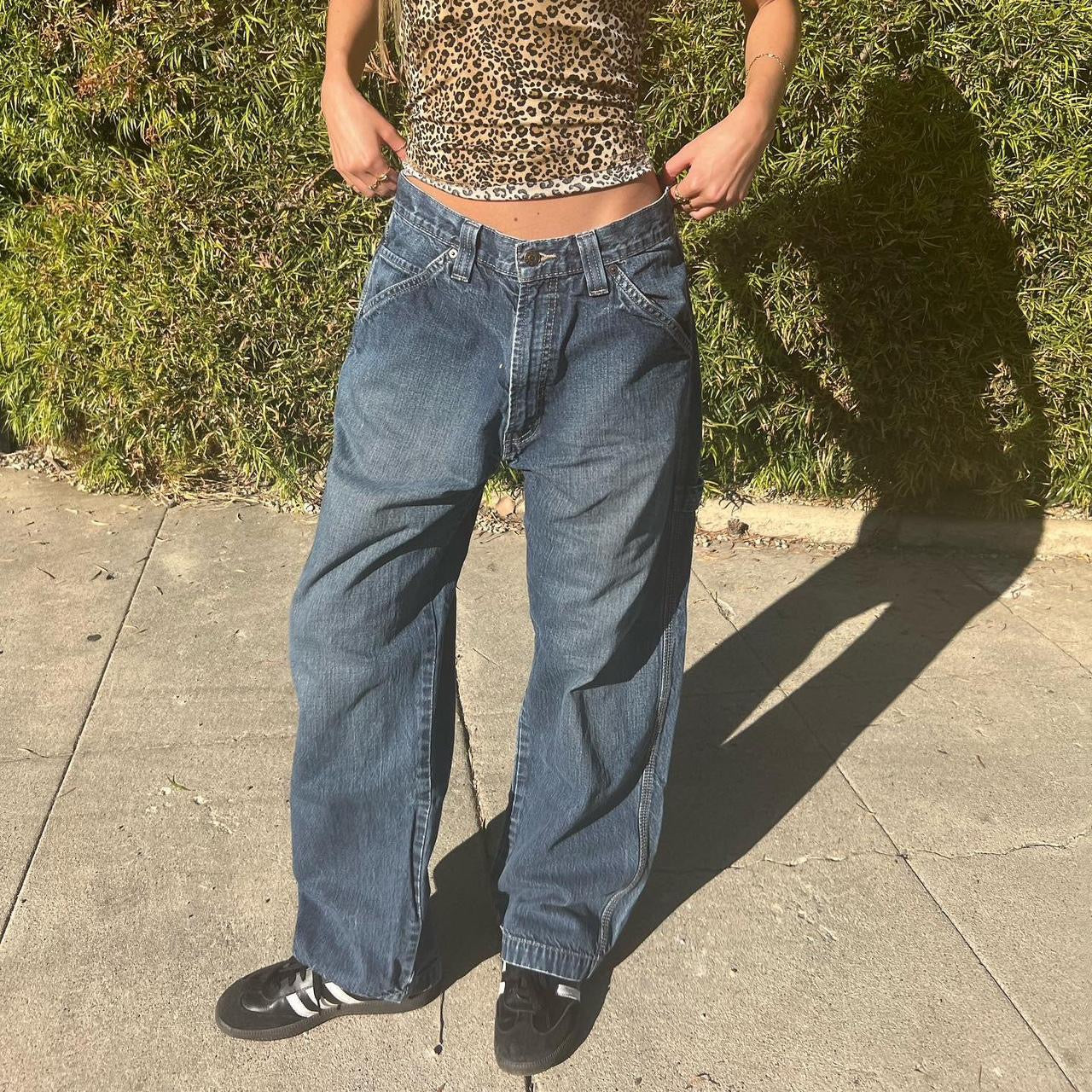 Vintage Levi’s carpenter blue wash boyfriend fit style jeans 🩵