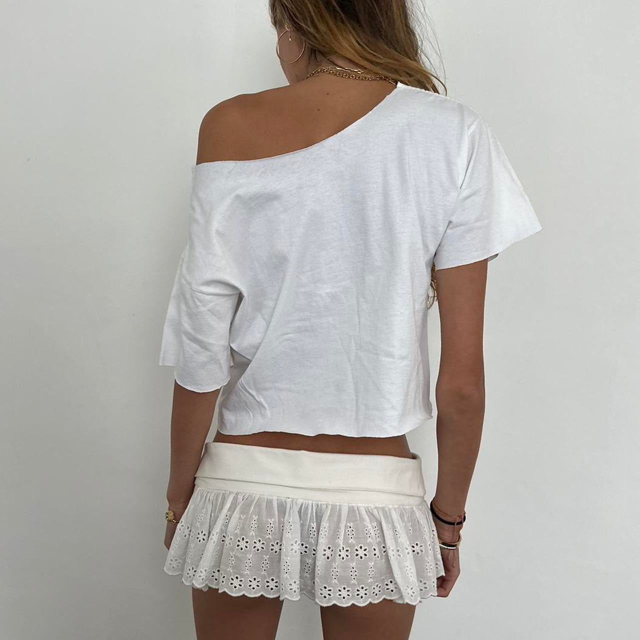 Vintage orange festival 🍊 cute white top