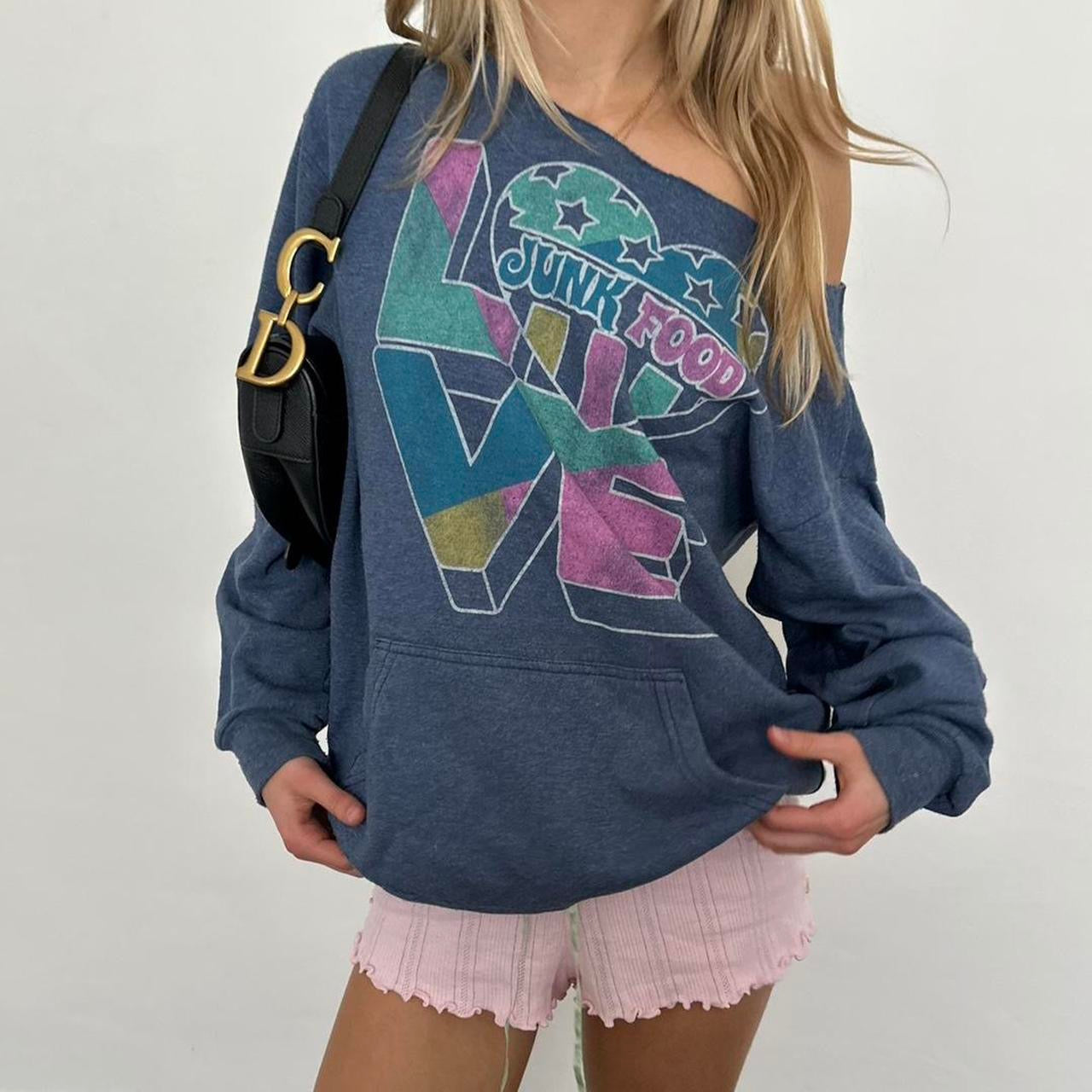 Vintage 2000’s American graphic sweatshirt