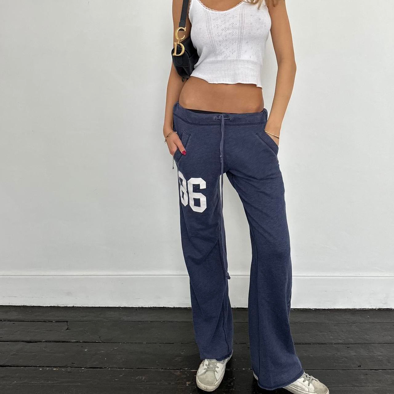 Vintage 2000’s Victoria’s Secret navy sweatpants