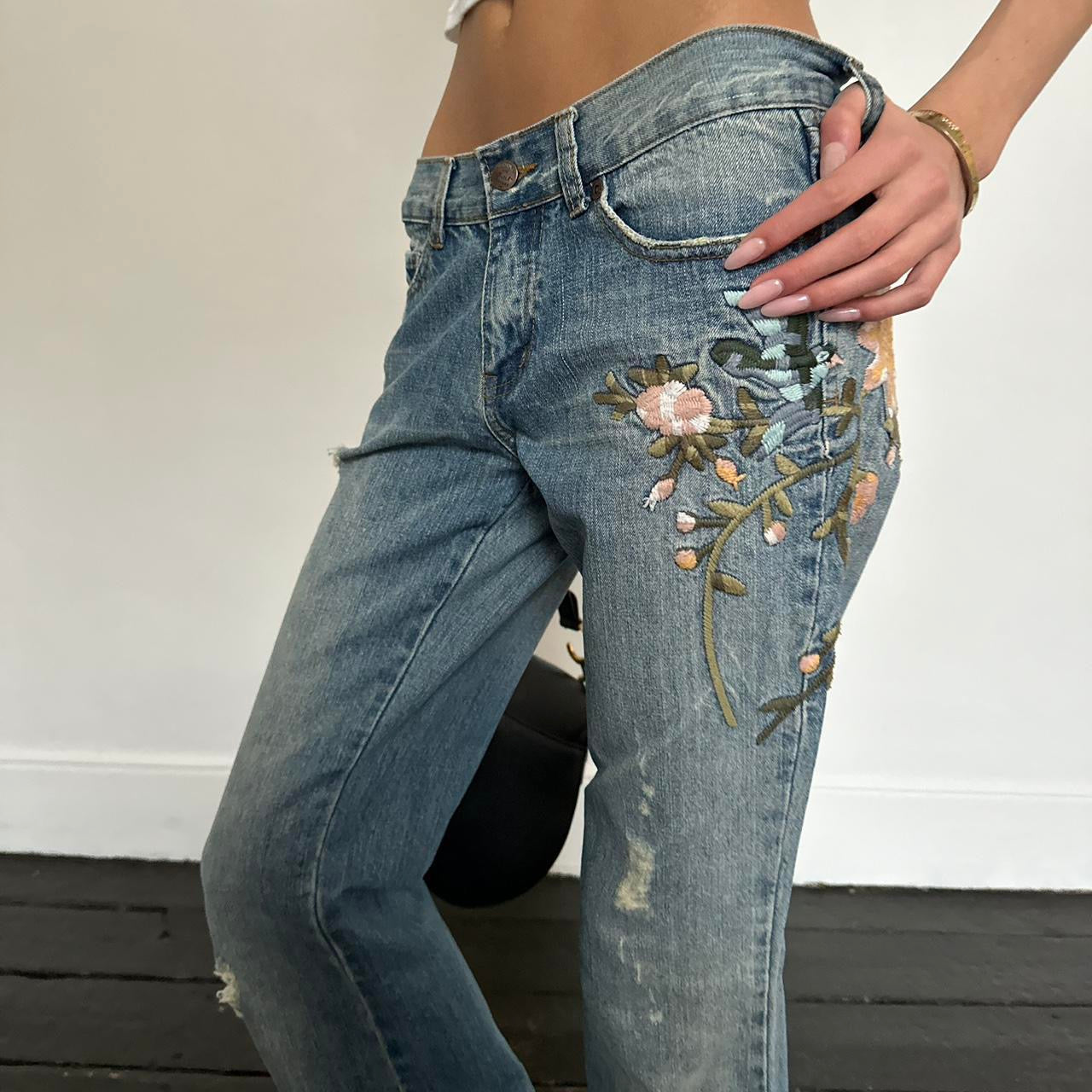 Vintage Abercrombie and Fitch 2000’s blue embroidered bootcut jeans