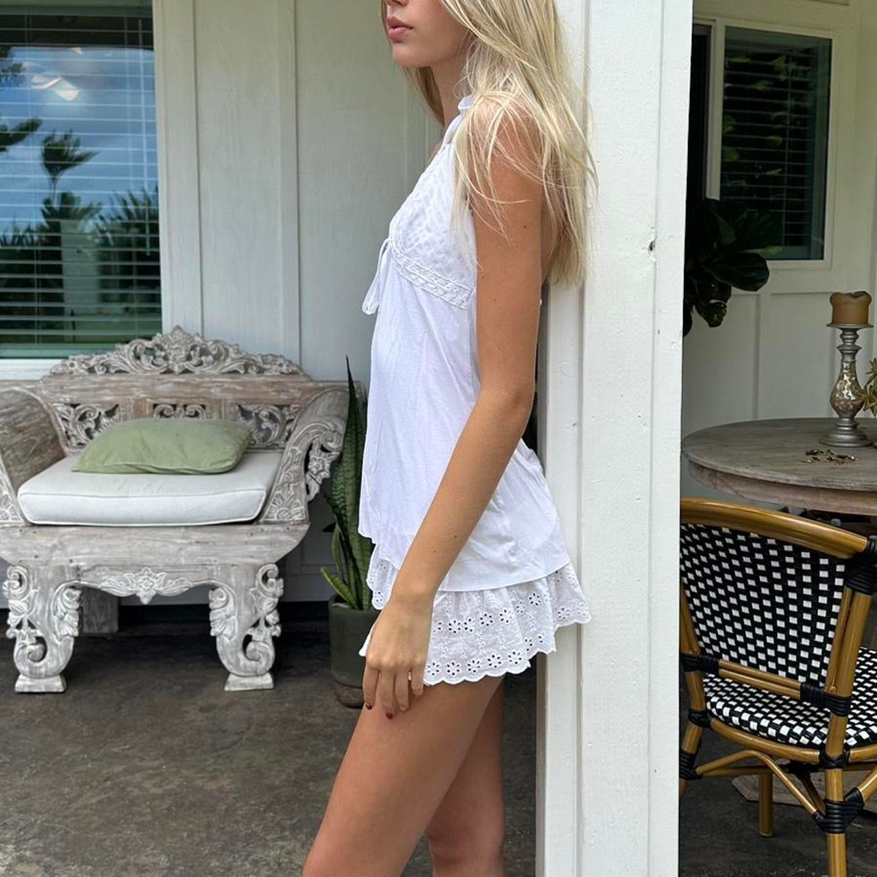 Vintage 2000’s white Guess halter top