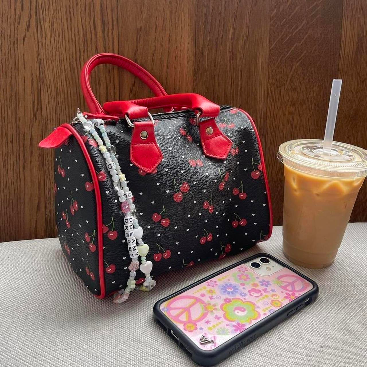 Vintage true 90βs cherry π bag