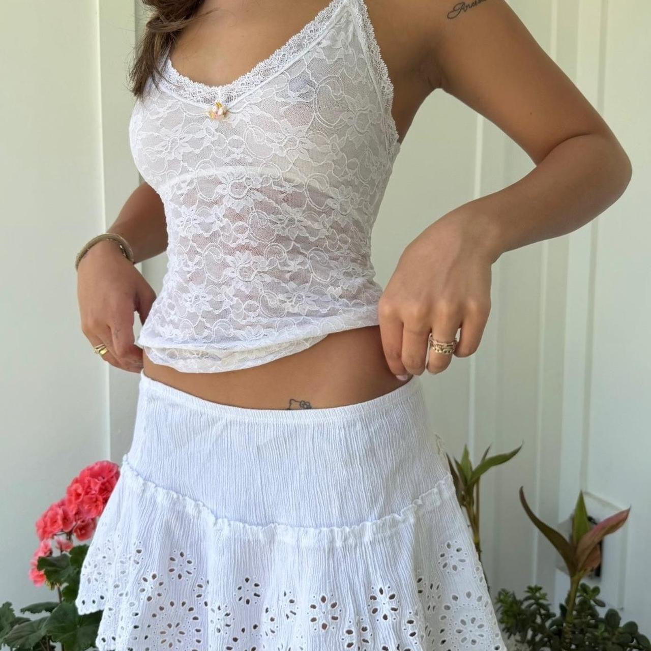 Vintage 90’s lace white cami top