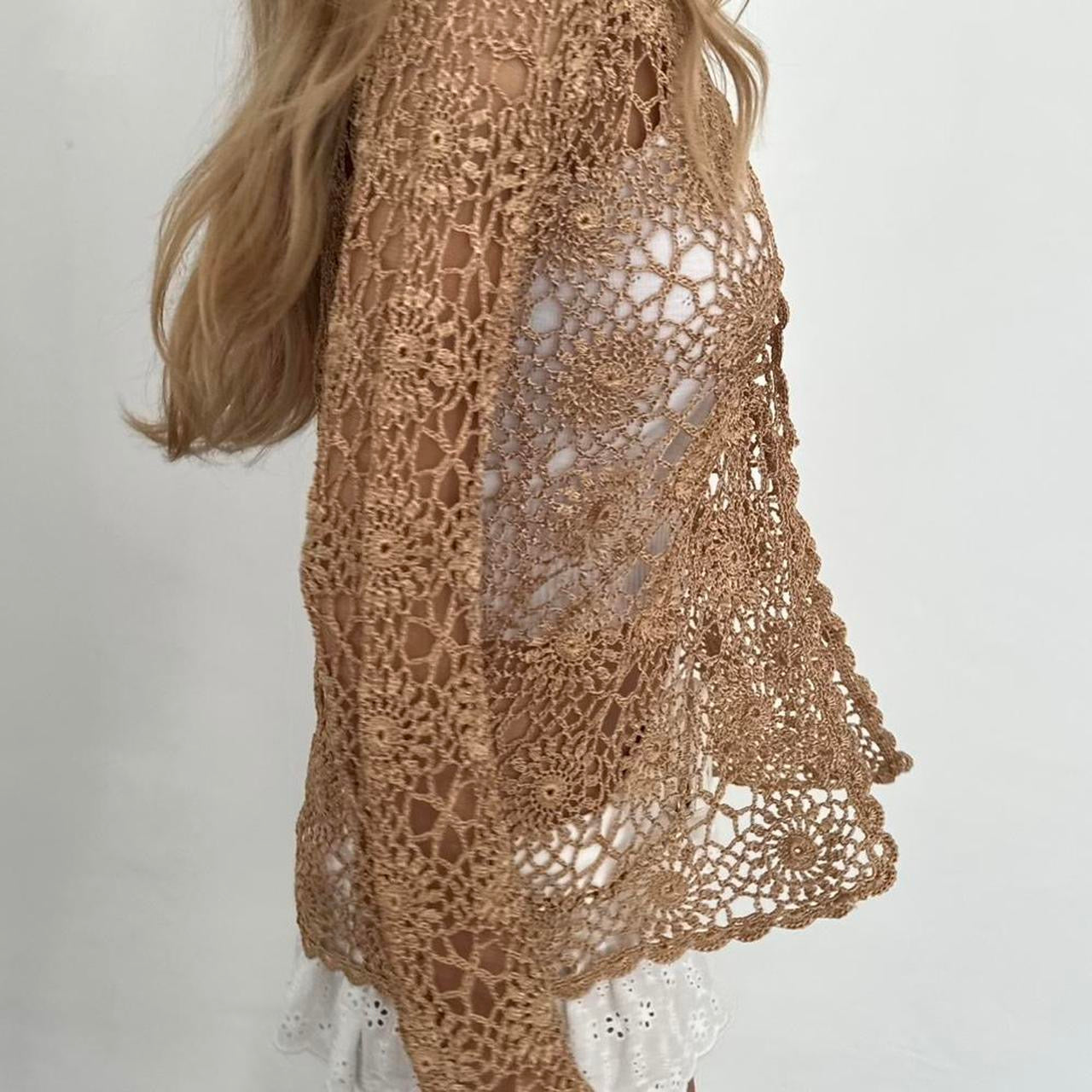 Vintage 90’s beige crochet cardigan top