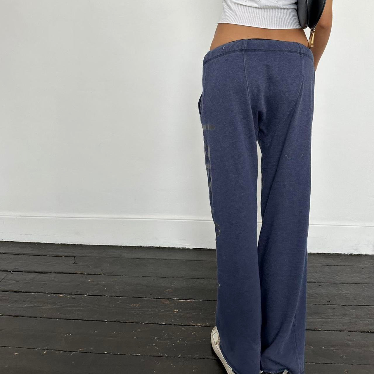 Vintage 2000’s Victoria’s Secret navy sweatpants