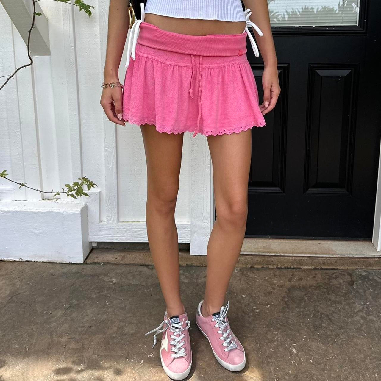 Vintage early 2000s pink mini skirt