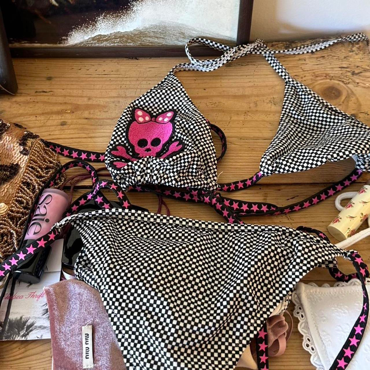Vintage 00s cute skull and crossbones bikini