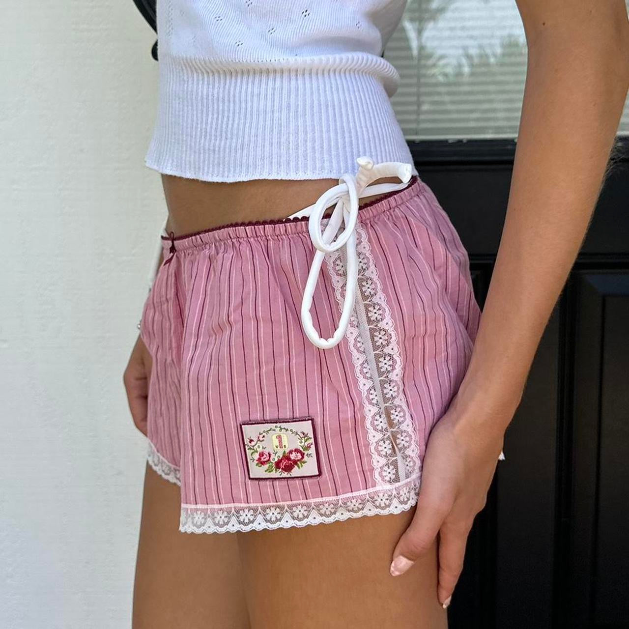 Vintage 2000’s Victoria’s Secret rare pink striped shorts