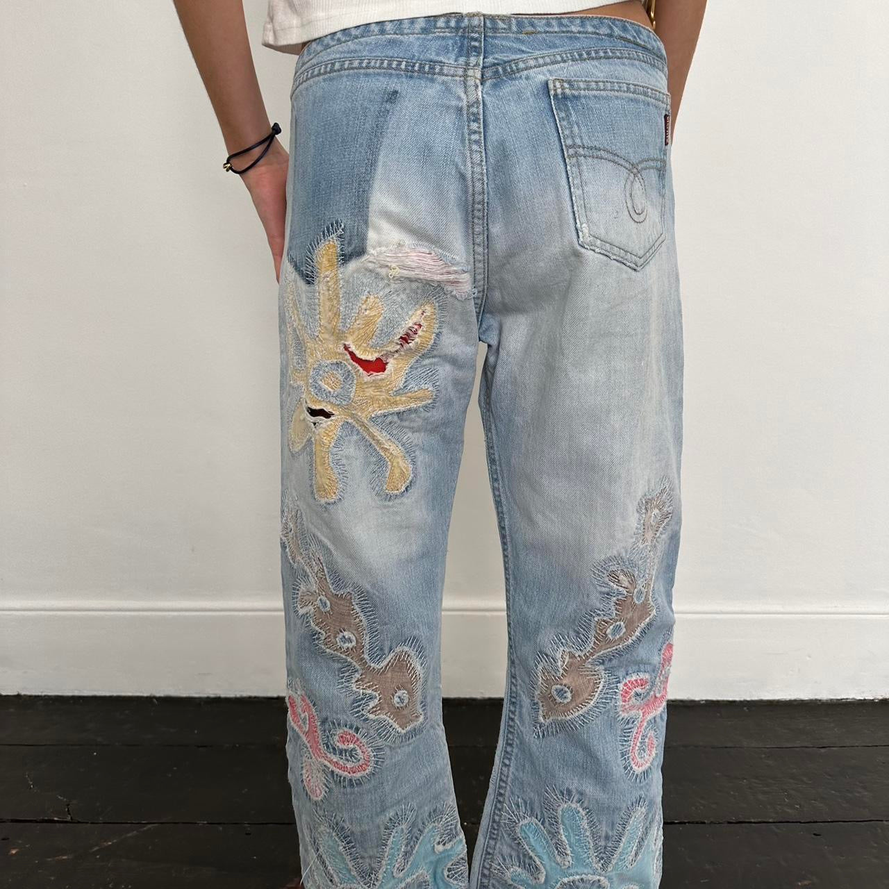 Vintage low rise hibiscus embroidered jeans