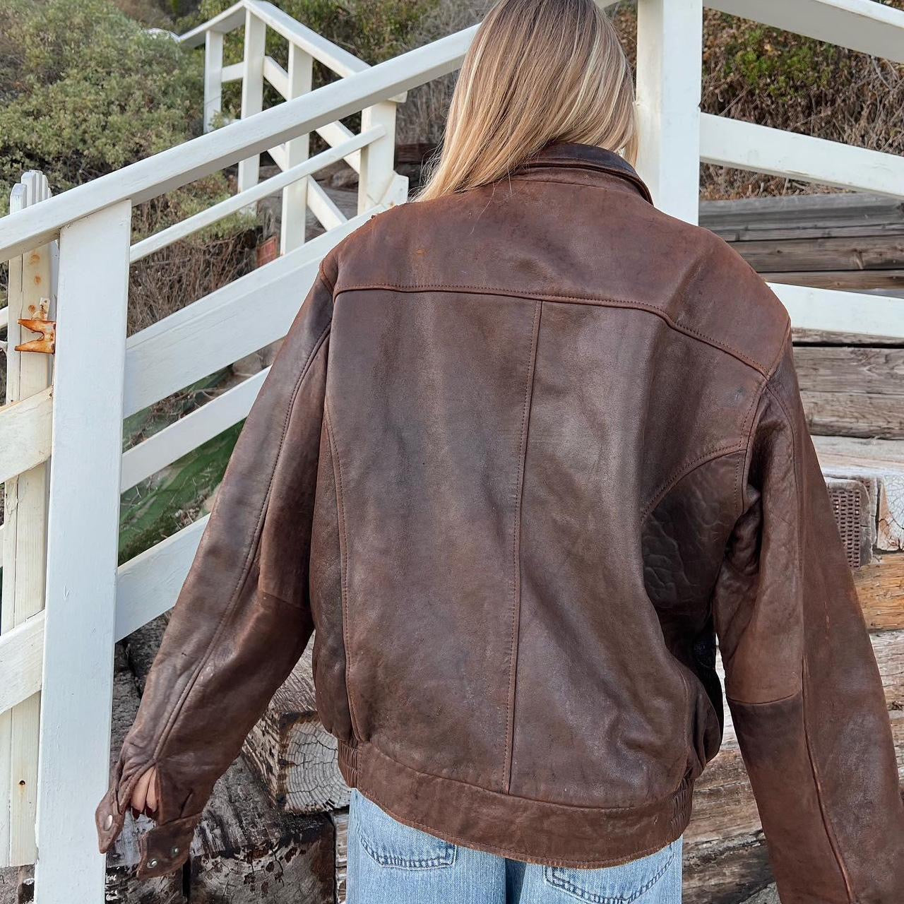 Vintage brown leather jacket !!! π΄ π€