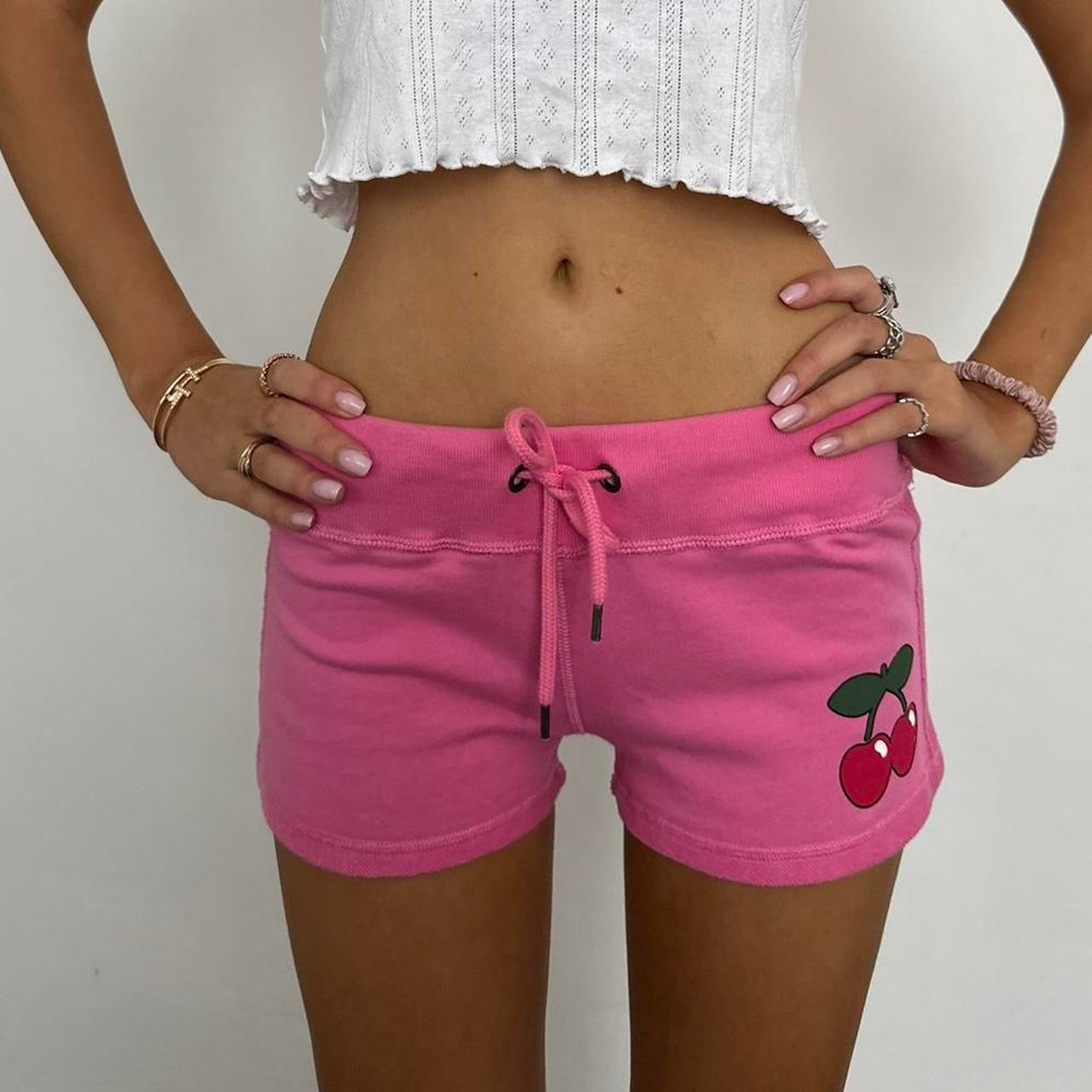 Vintage pink cherry š shorts