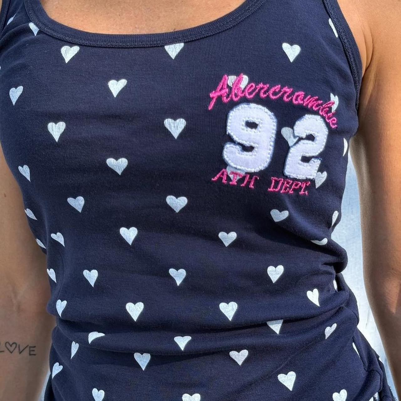 Vintage Abercrombie and Fitch heart print tank top 🧺