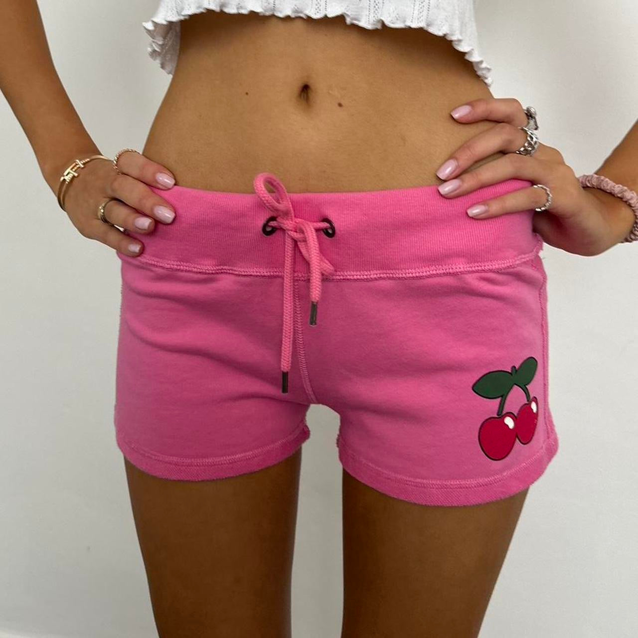 Vintage pink cherry š shorts