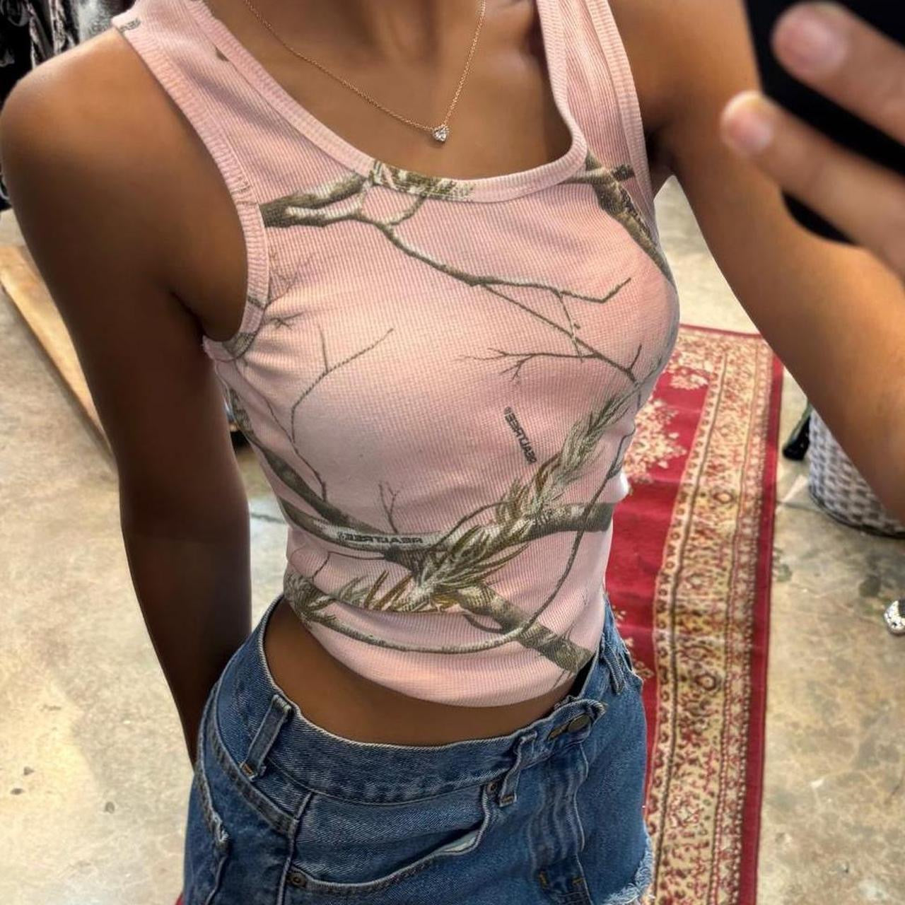 Vintage 2000’s camouflage pink tank top