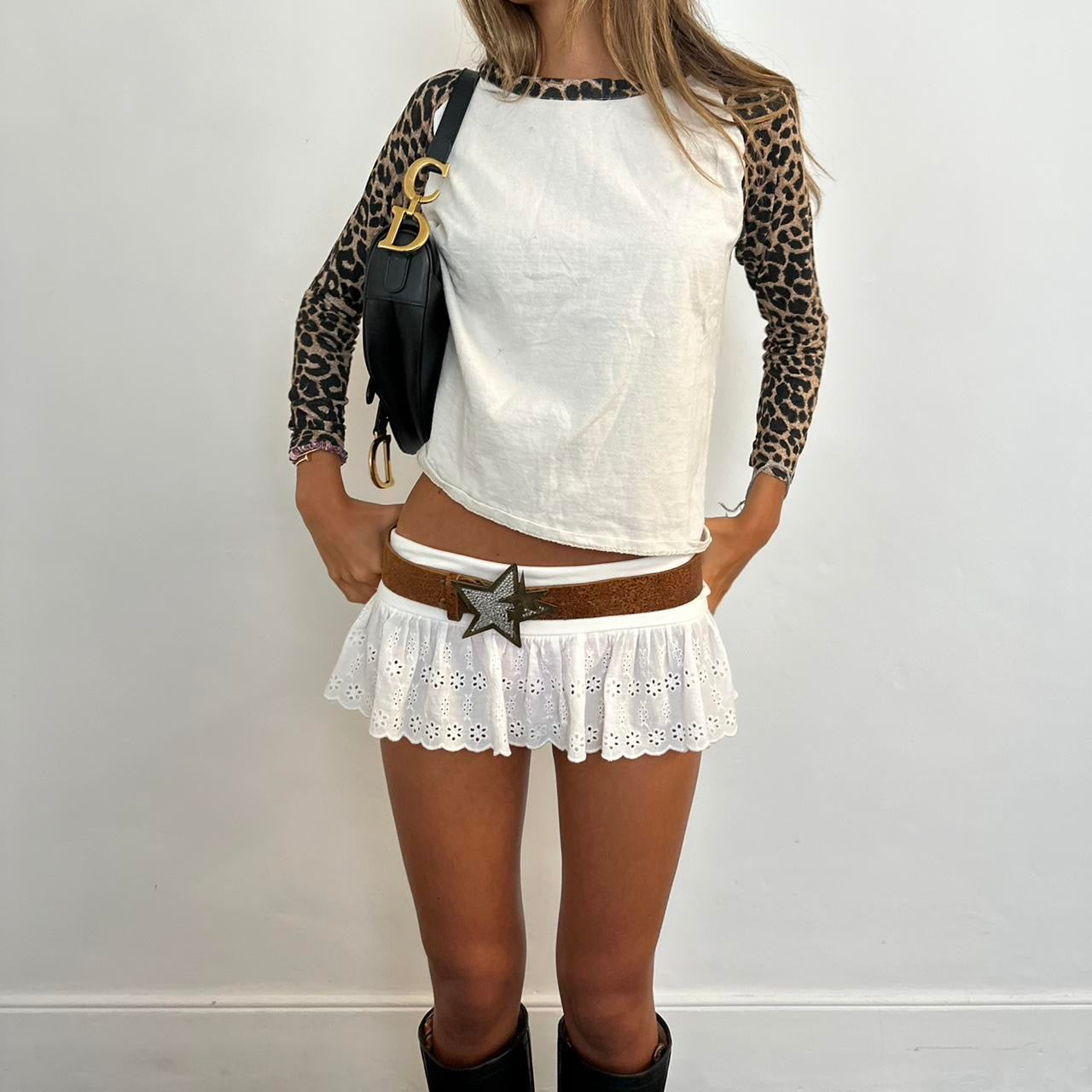 Vintage white & leopard long sleeves top ⭐️