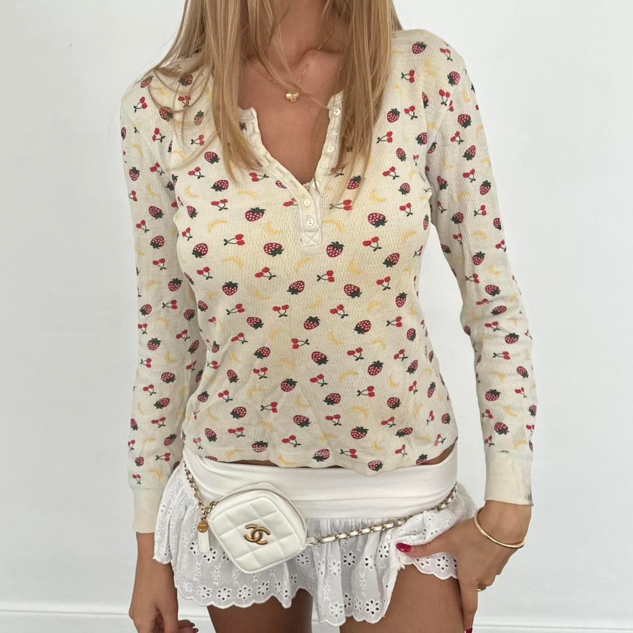 Vintage 90ās graphic fruit š šāš© long sleeve top