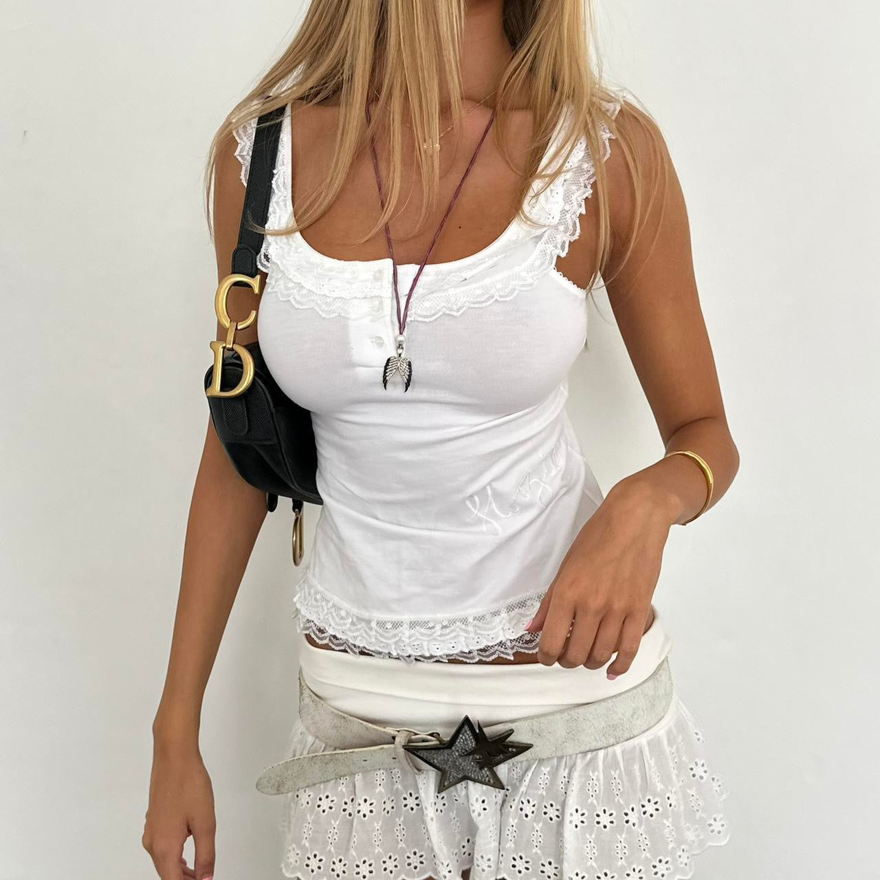 Vintage 2000ās white basics cami top