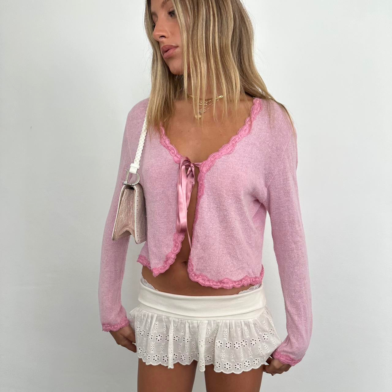 Vintage pink ribbon wrap long sleeve top š