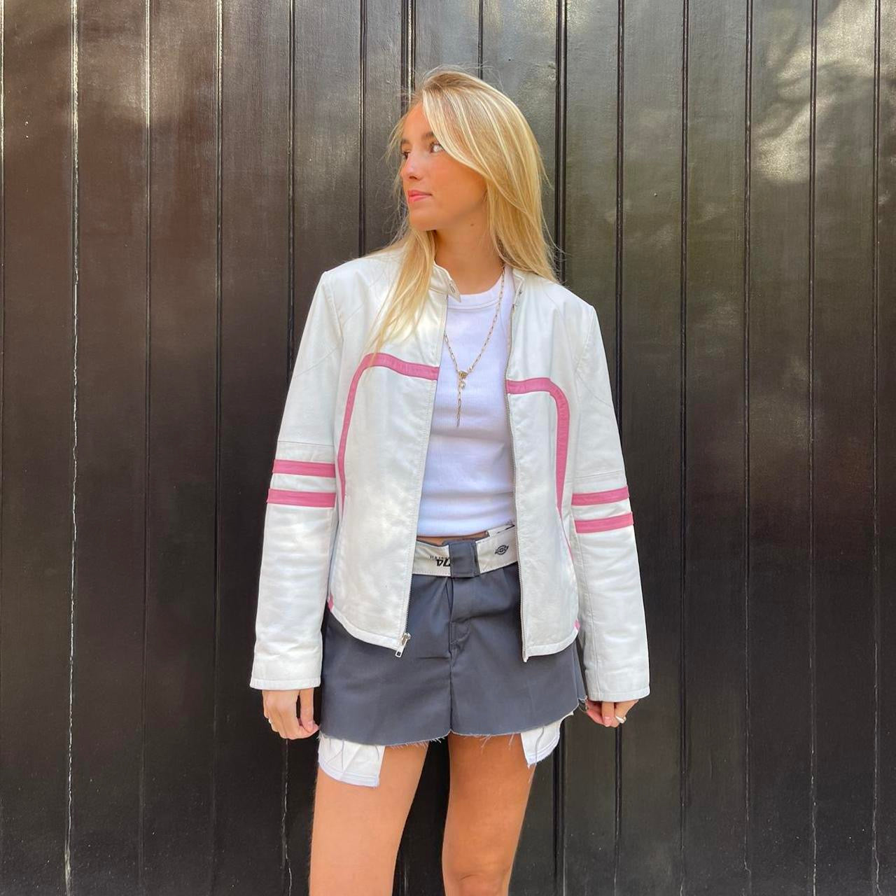 Vintage early 2000s leather jacket π