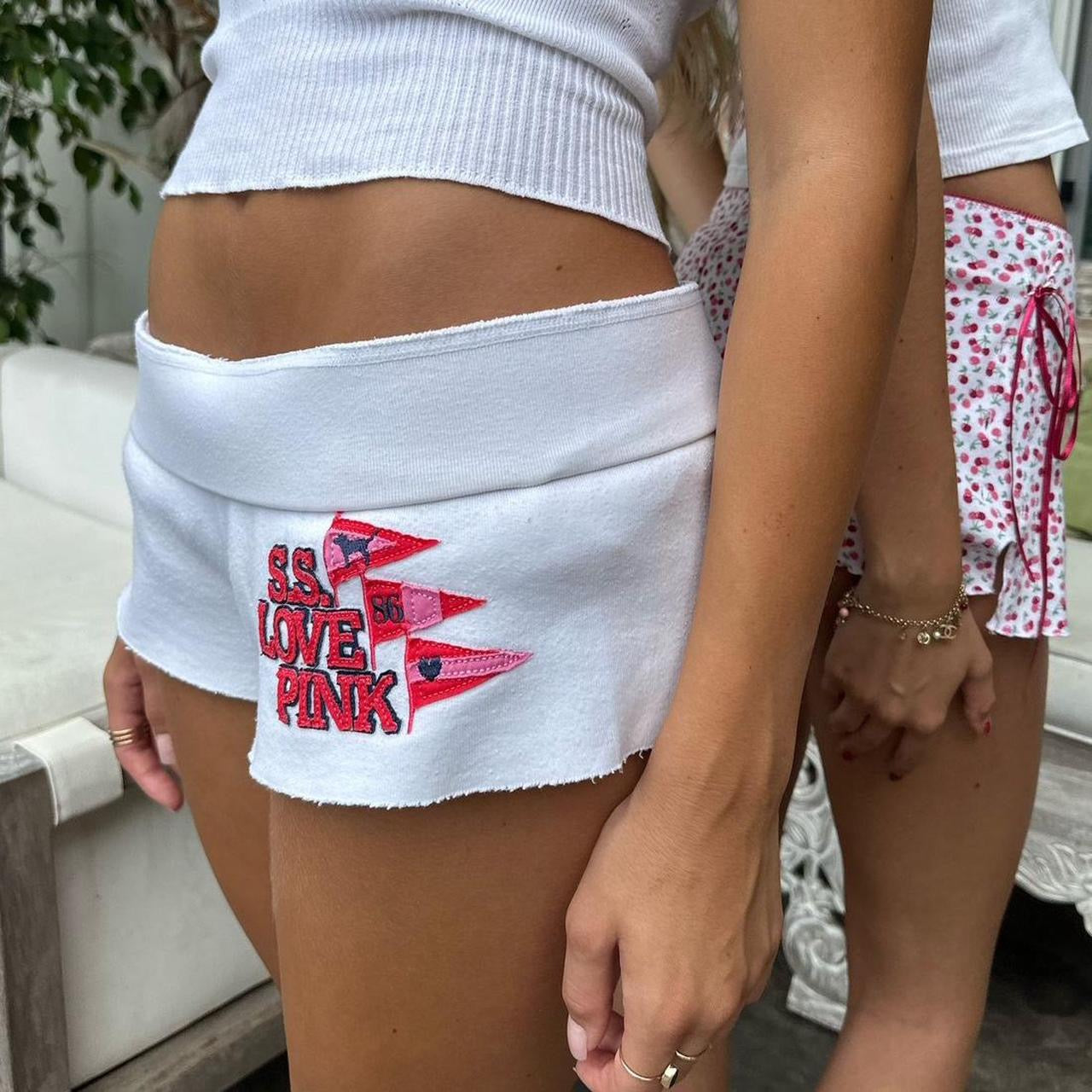 Vintage 2000’s Victorias Secret white shorts