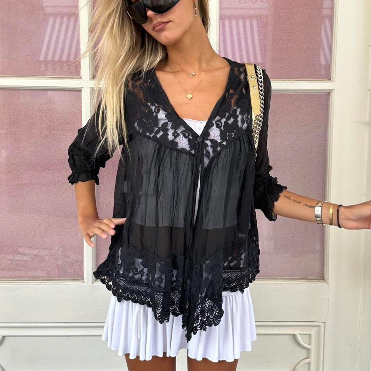 Vintage 90’s black lace long sleeve cardigan top