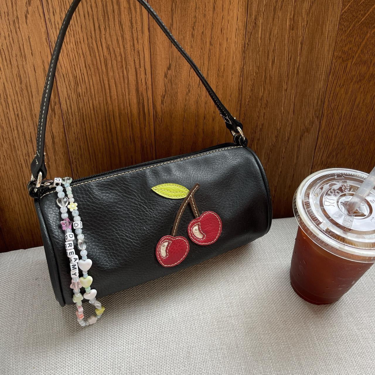 Vintage Tommy Hilfiger early 2000s Cherry bag š