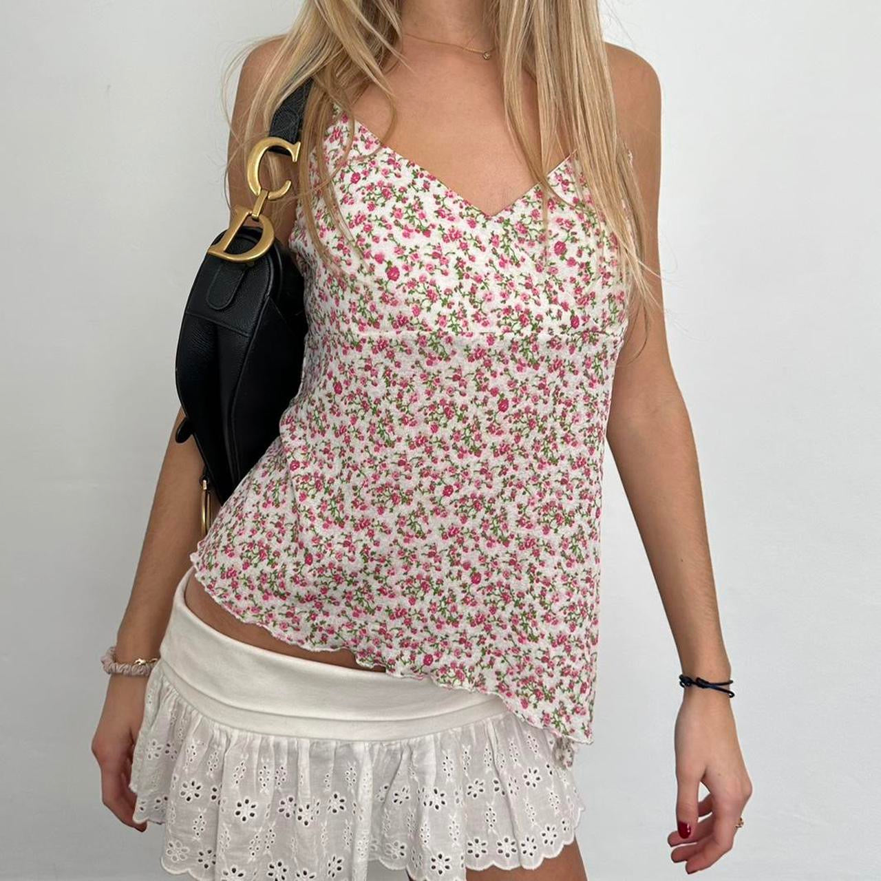 Vintage floral asymmetrical pink floral cami top š