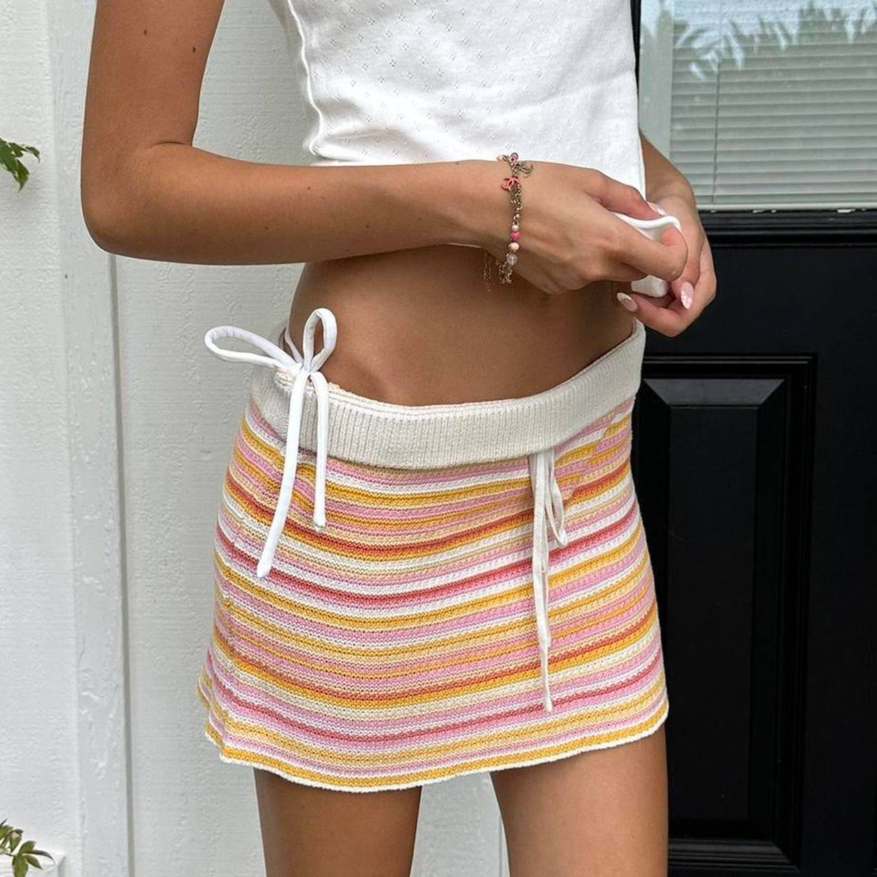Vintage 90’s striped knitted mini skirt