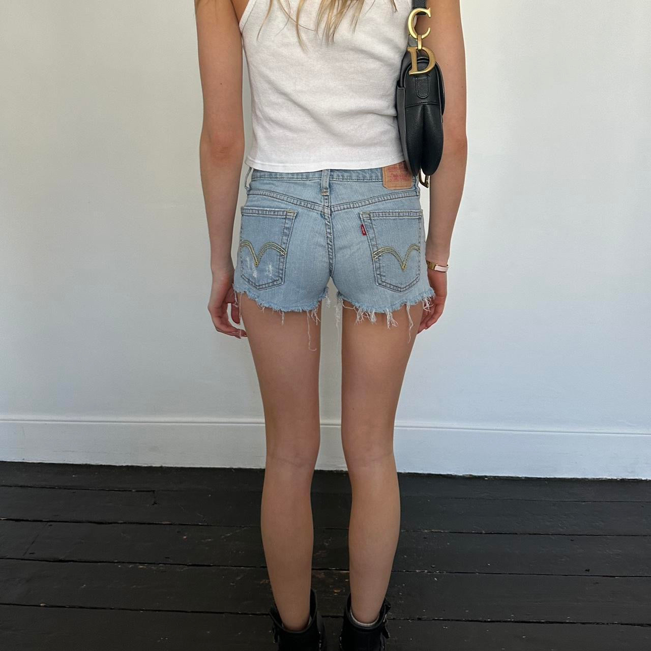 Vintage 2000’s Levis blue denim shorts