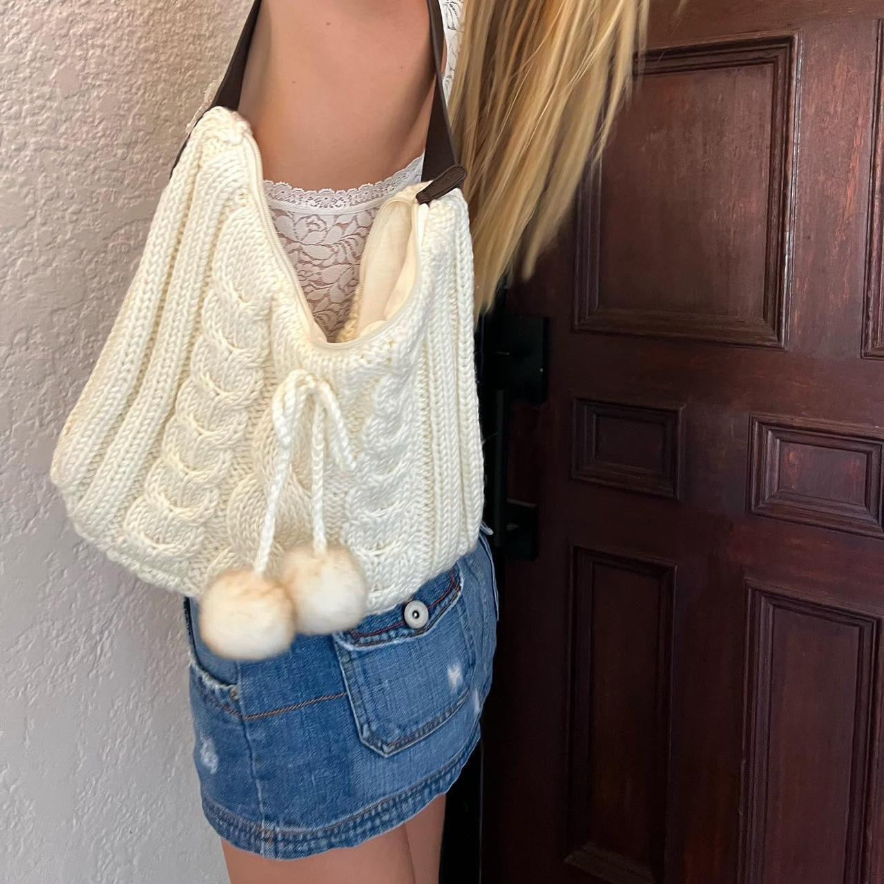 Vintage knitted Pom Pom shoulder bag ππ¦ π€π