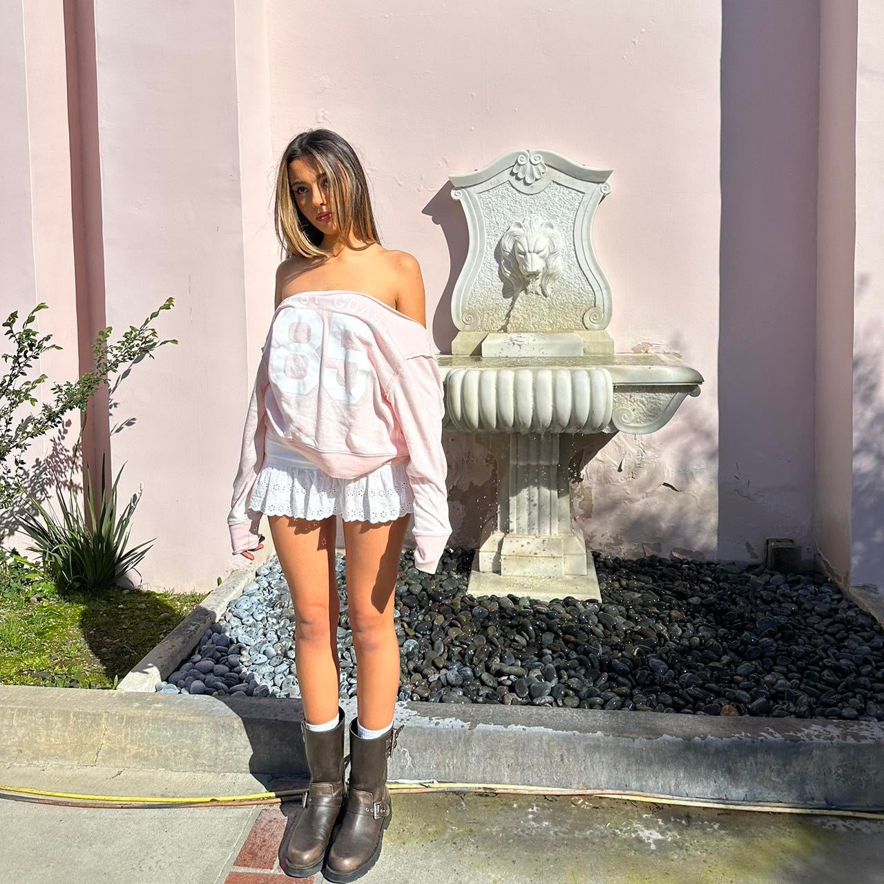 Vintage early 2000s LA girl pink West Coast sweatshirt ๐ฉท๐ผ๐ผ