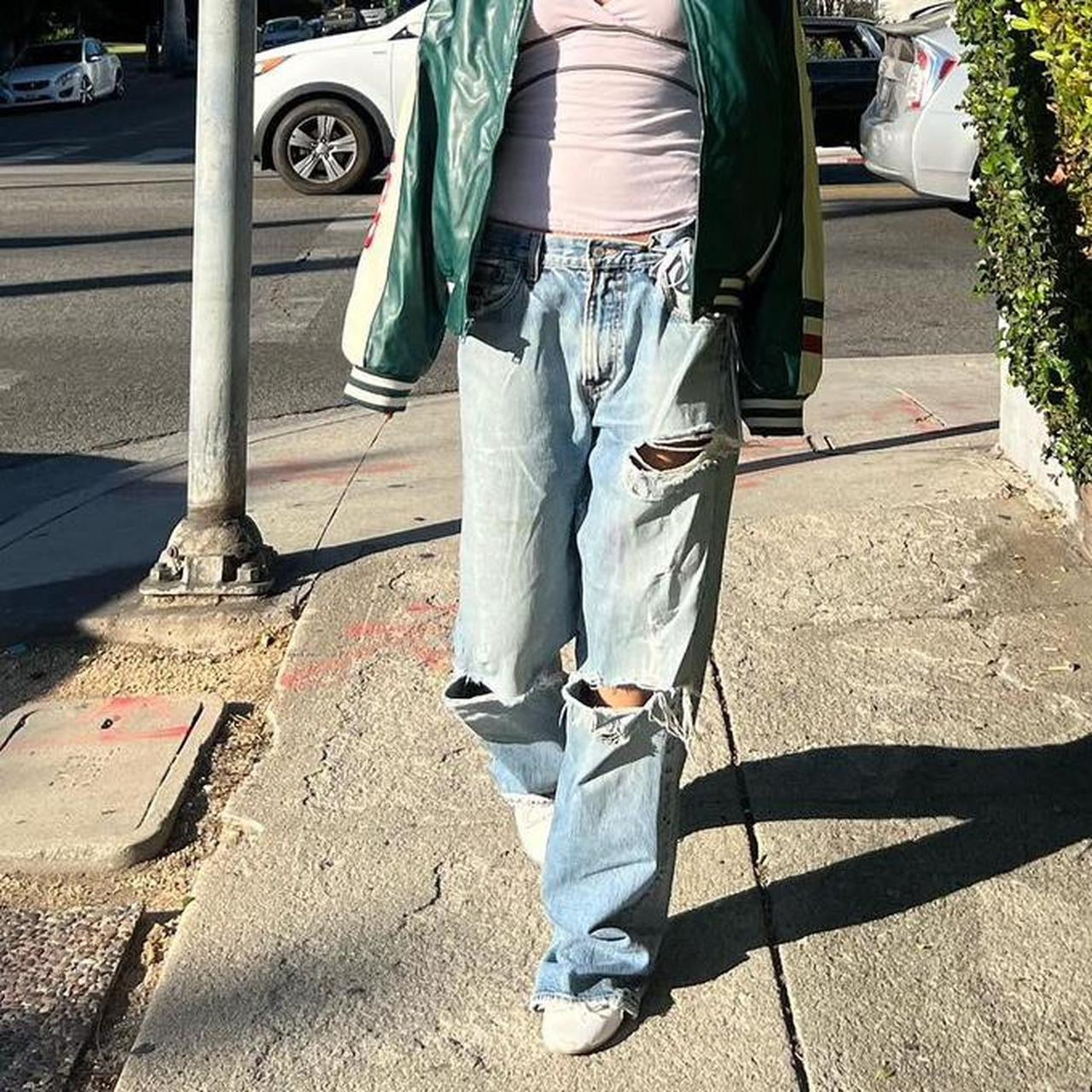 Vintage 2000ās Lucky Brand distressed boyfriend fit jeans š©µ