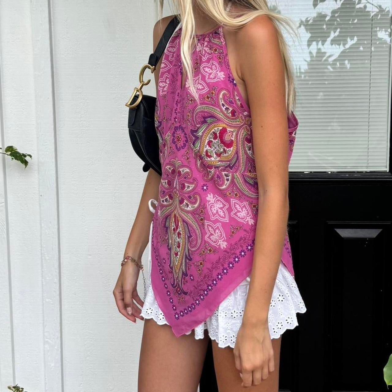 Vintage 2000’s halter neck paisley pattern top