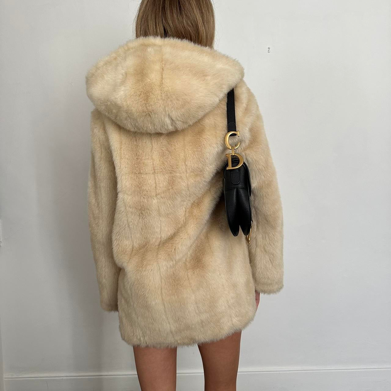 Vintage 2000’s tan faux fur jacket
