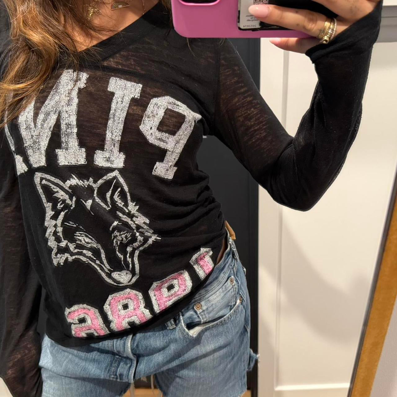Vintage 90’s Victoria’s Secret off the shoulder black graphic top