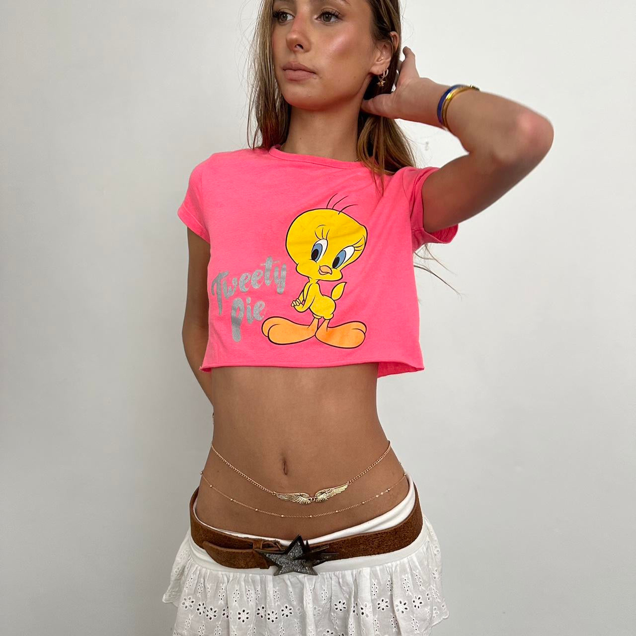 Vintage tweety pink baby tee 🩷🏄♀️
