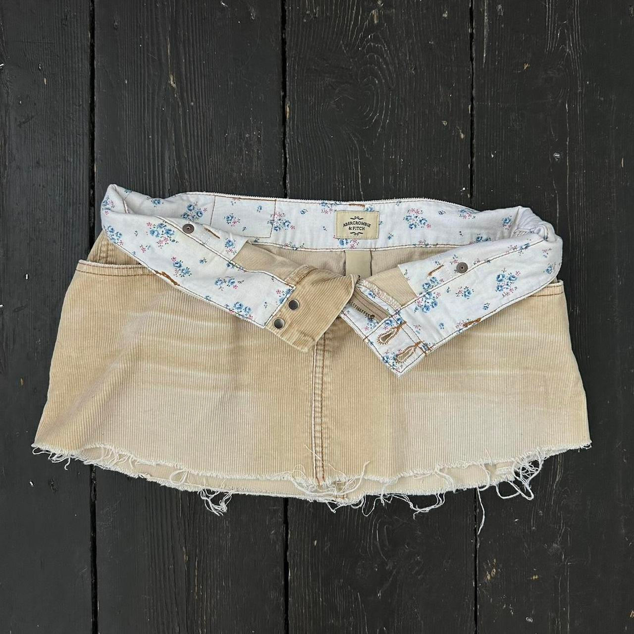 Vintage rare Abercrombie and Fitch 2000s cord mini skirt