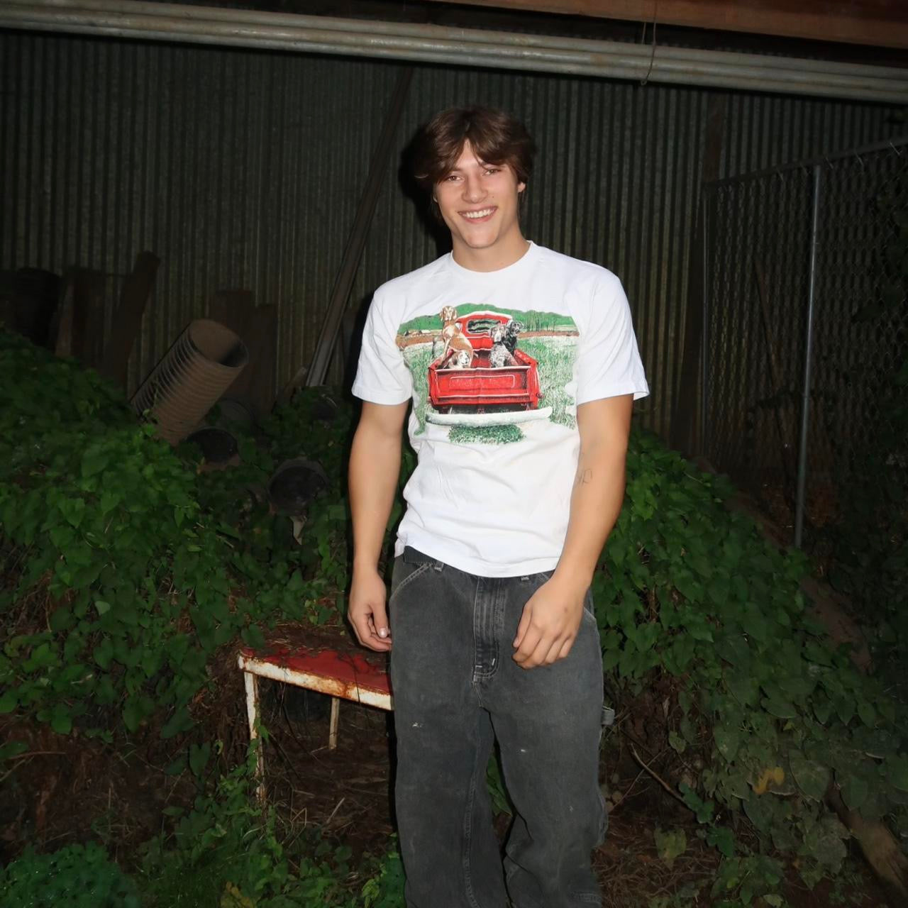 Vintage graphic red truck 90s top